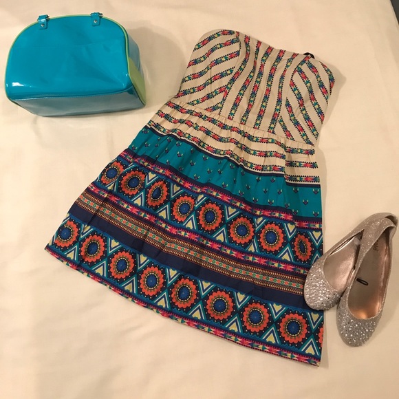 City Triangles Dresses & Skirts - City Triangles strapless dress