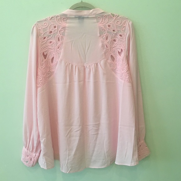 Pink blouse - Picture 2 of 2