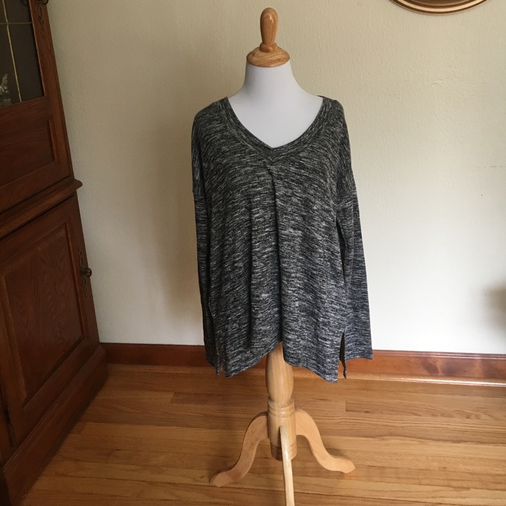 Old Navy Long Sleeve Tee