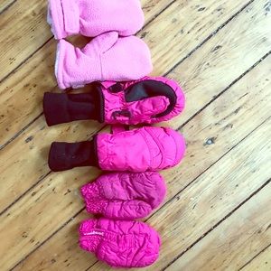 ❄️💕3 Pairs of EUC Little Girls Mittens 💕❄️