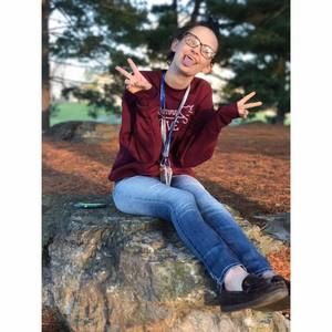 Meet your Posher, Holly