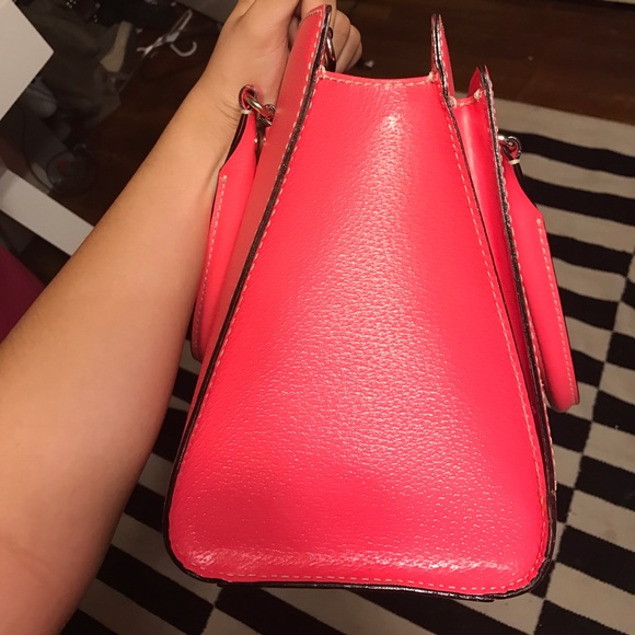 Kate Spade coral purse - Picture 3 of 6