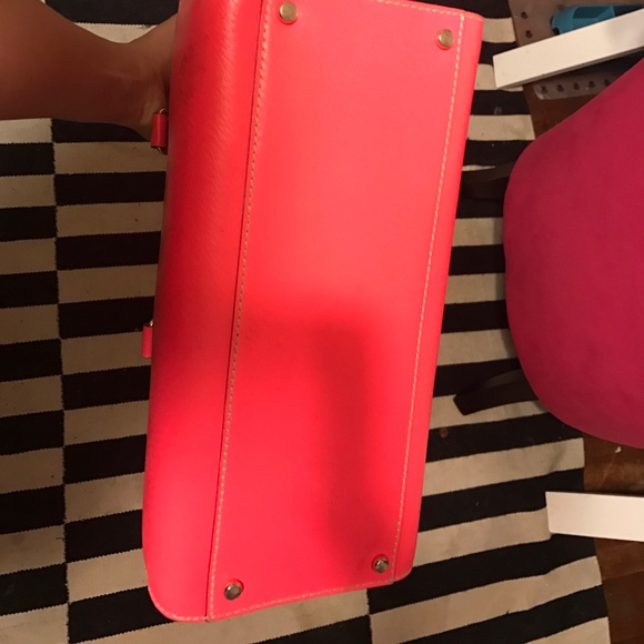 Kate Spade coral purse - Picture 6 of 6