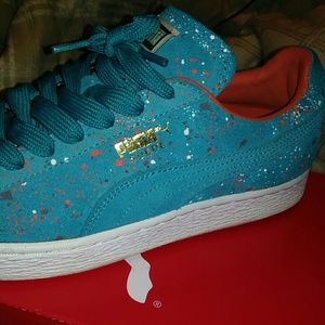 Puma suade