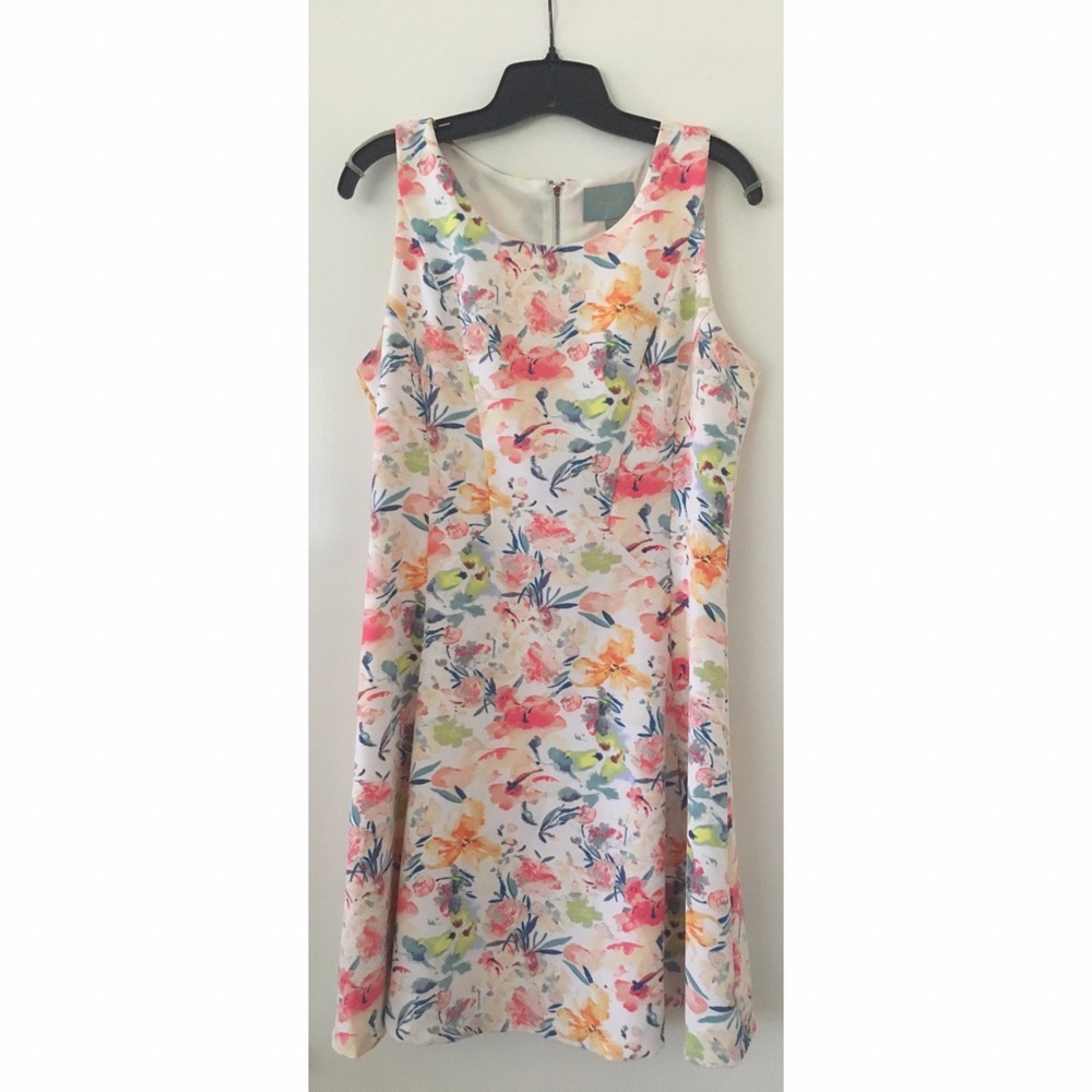 Floral sleeveless dress
