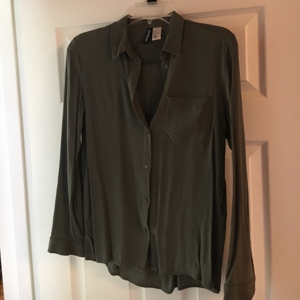 H&m long sleeve buttondown with roll up sleeves