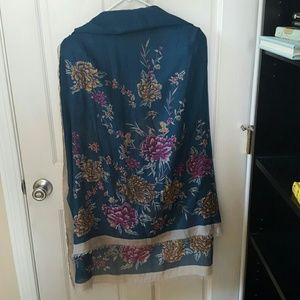 Beautiful Mossimo Teal floral scarf