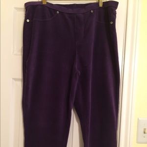 Purple leggings