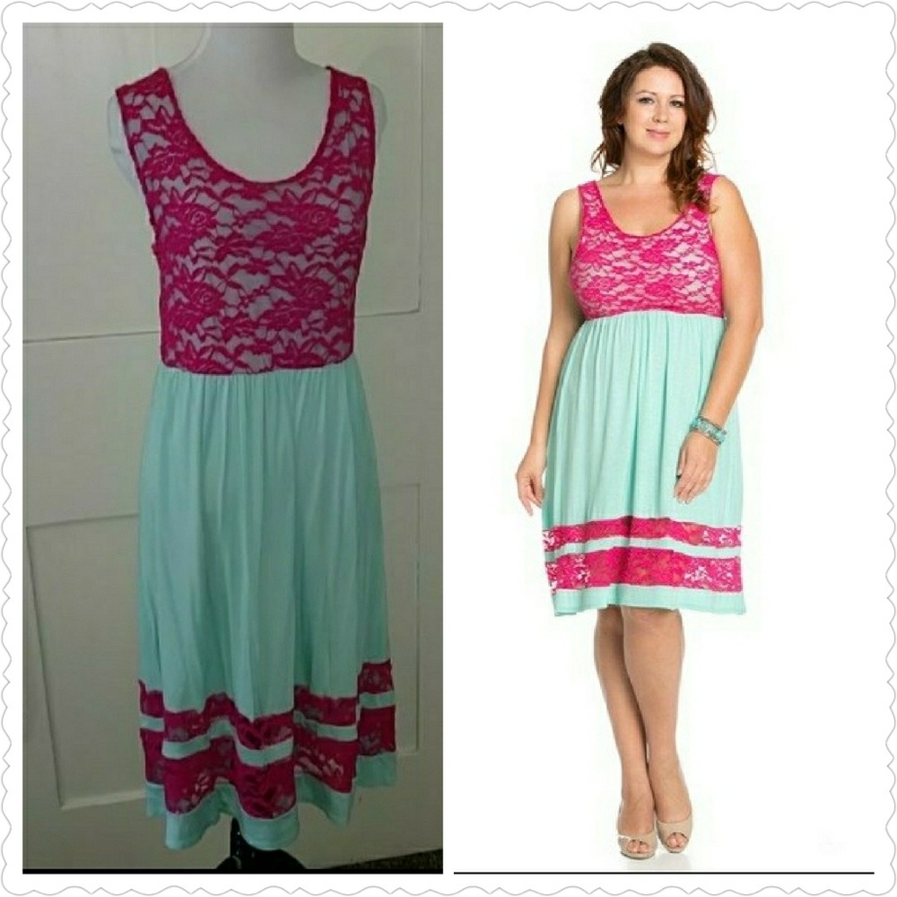 🎉HP🎉Plus Layered Dress Mint with Pink Lace
