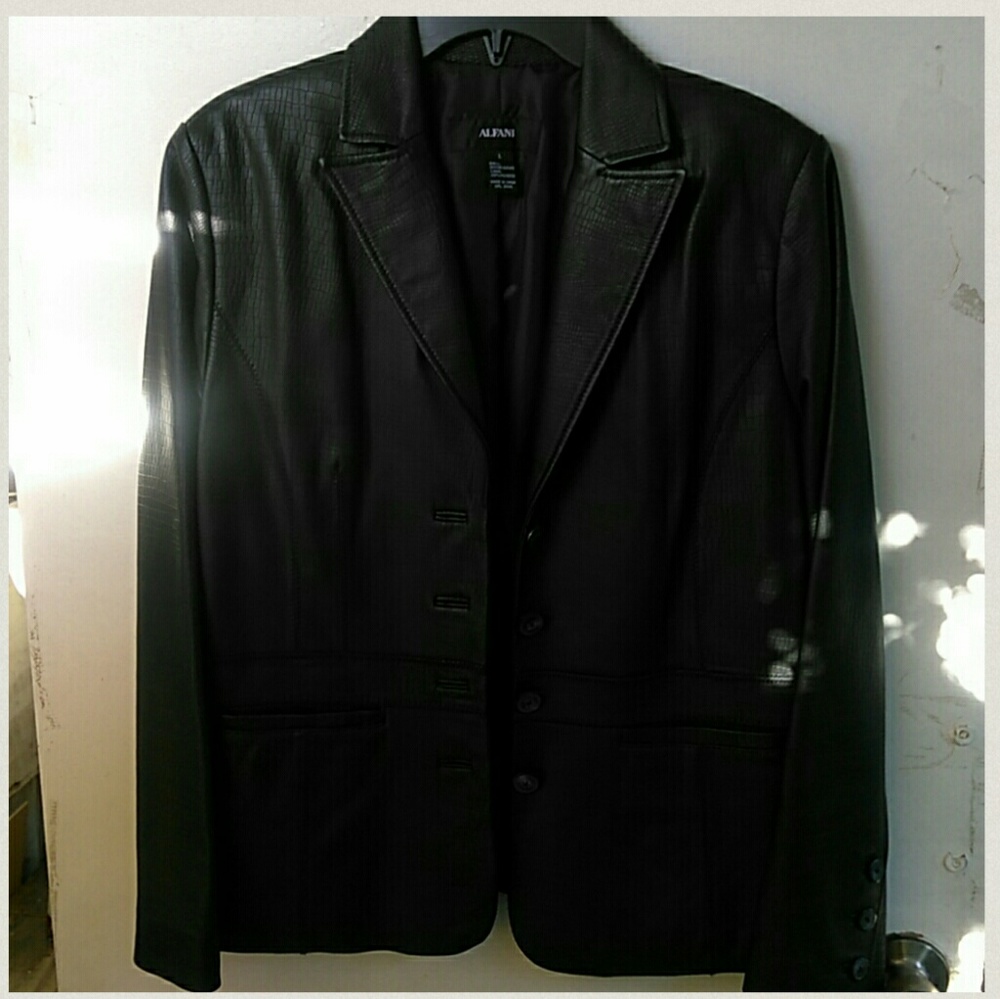 Used ALFANI Women's faux leather jacket SIZE L
