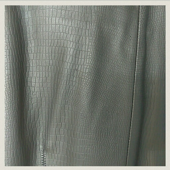 Used ALFANI Women's faux leather jacket SIZE L - Picture 8 of 8