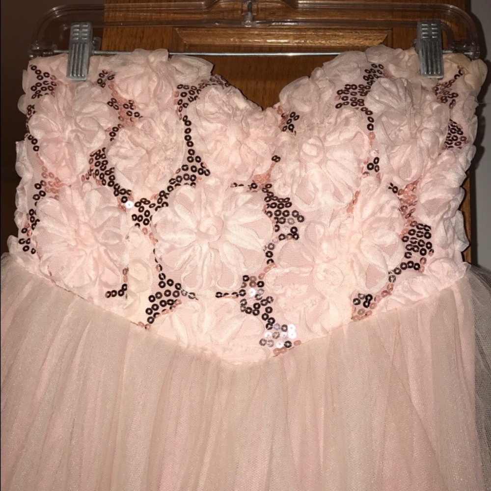 Pink sweetheart prom dress