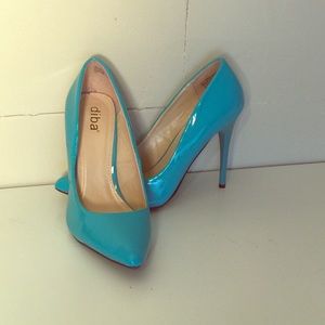 Turquoise patent leather heels