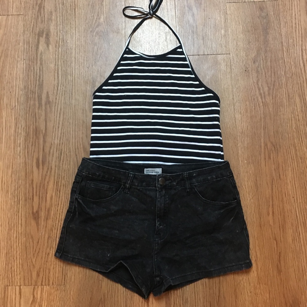 Reversible Crop Top - Picture 3 of 4