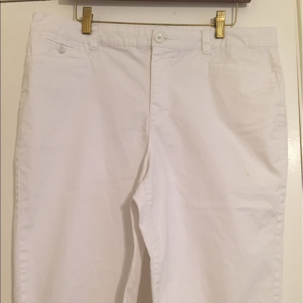 White Bermuda shorts