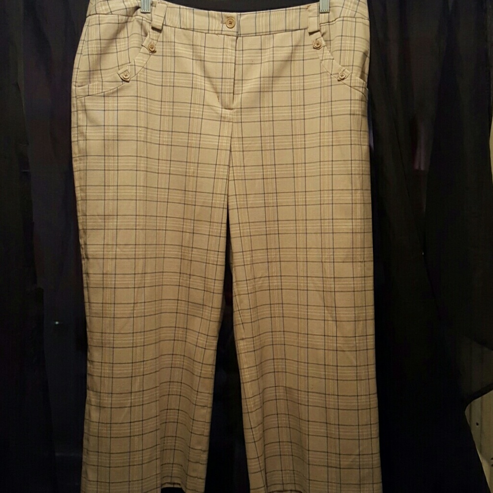 2 Pairs Metrostyle Crop Dress Pants Size 18