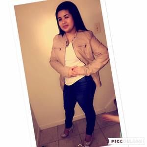 Meet your Posher, Yenifer