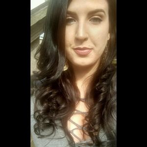 Meet your Posher, Dayna