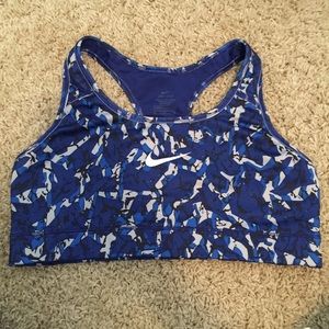 Nike tempo sports bra
