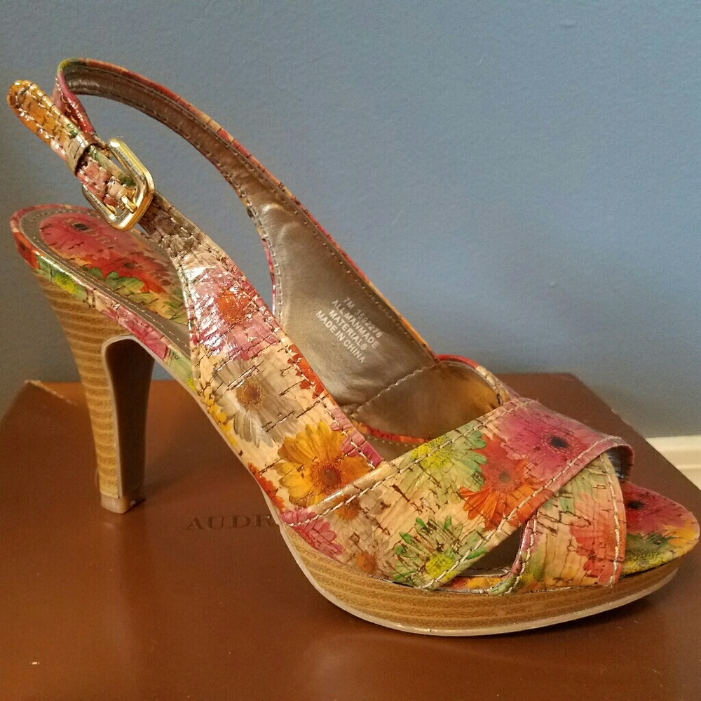 Peep Toe Slingback Heel Sandals