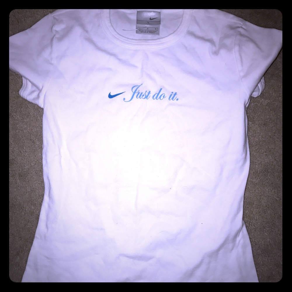 Nike tee large