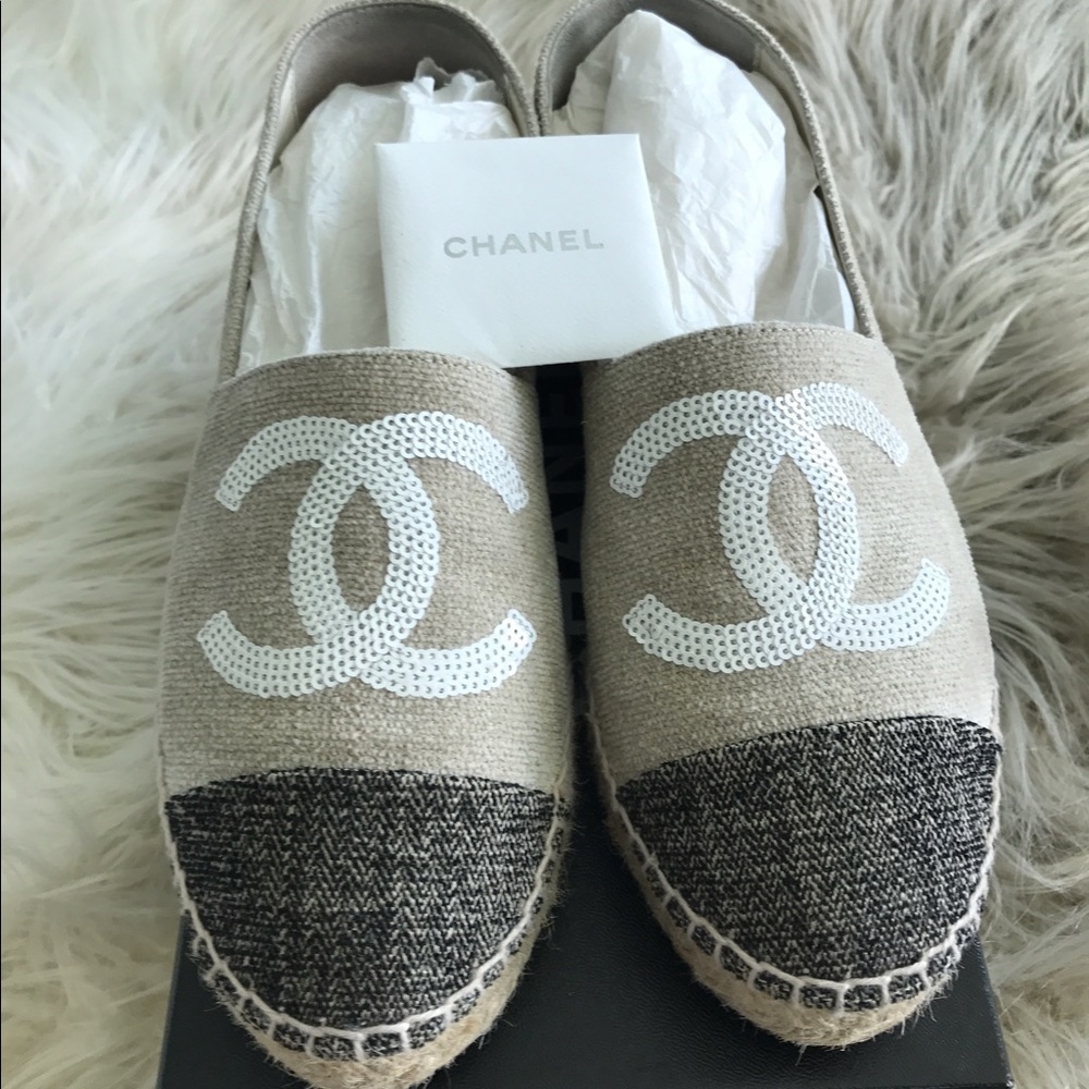 🔴 ❌SOLD 🔴❌Chanel espadrilles beige/black size 38