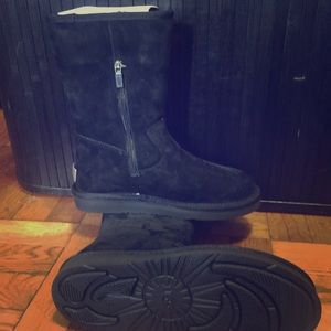 W Cellini black Uggs Boots