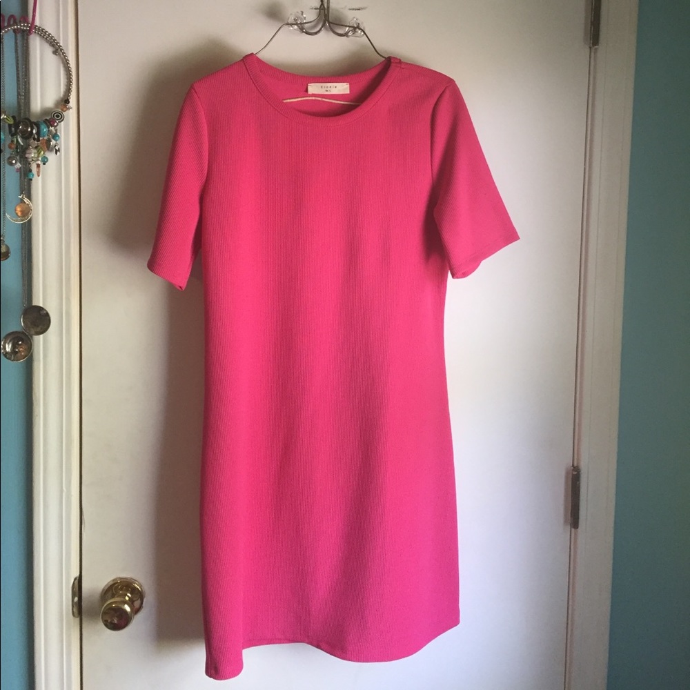 Pink short sleeved midi dress