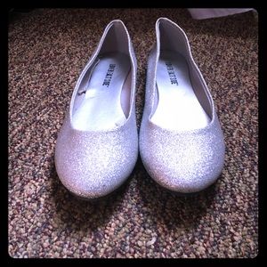 Silver glitter ballet flats