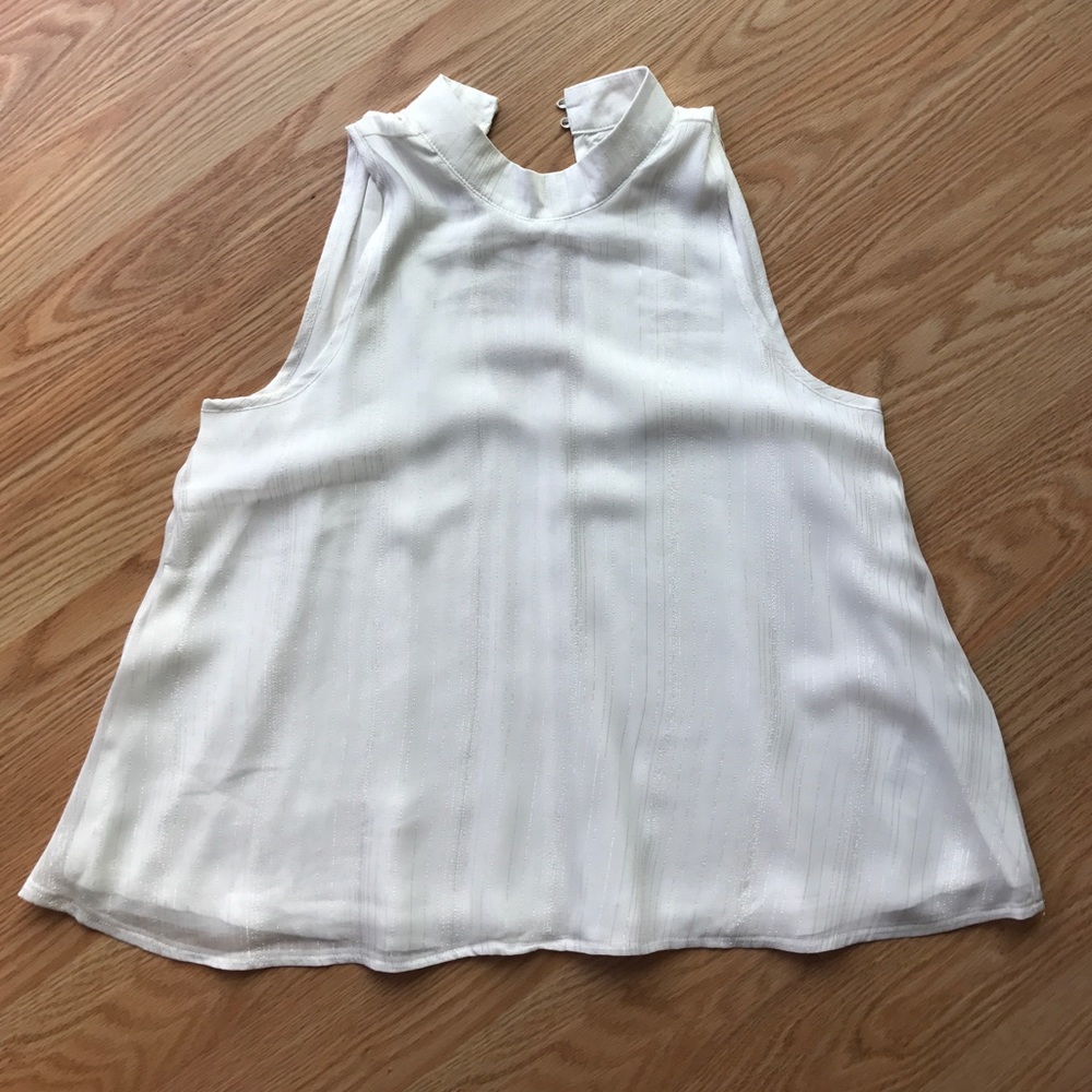 NWOT Abercrombie & Fitch White Top Silver Size S