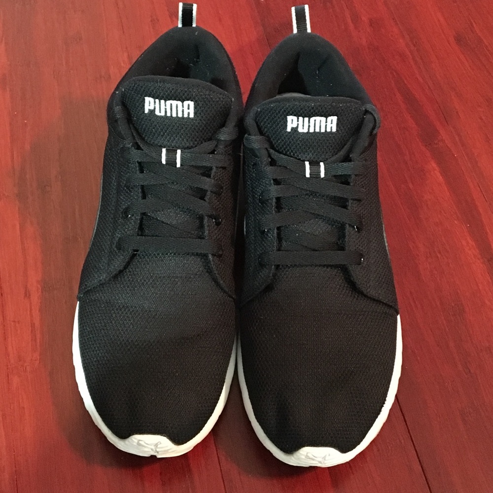 Puma Sneakers