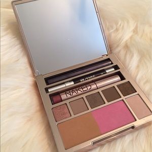 Naked palette