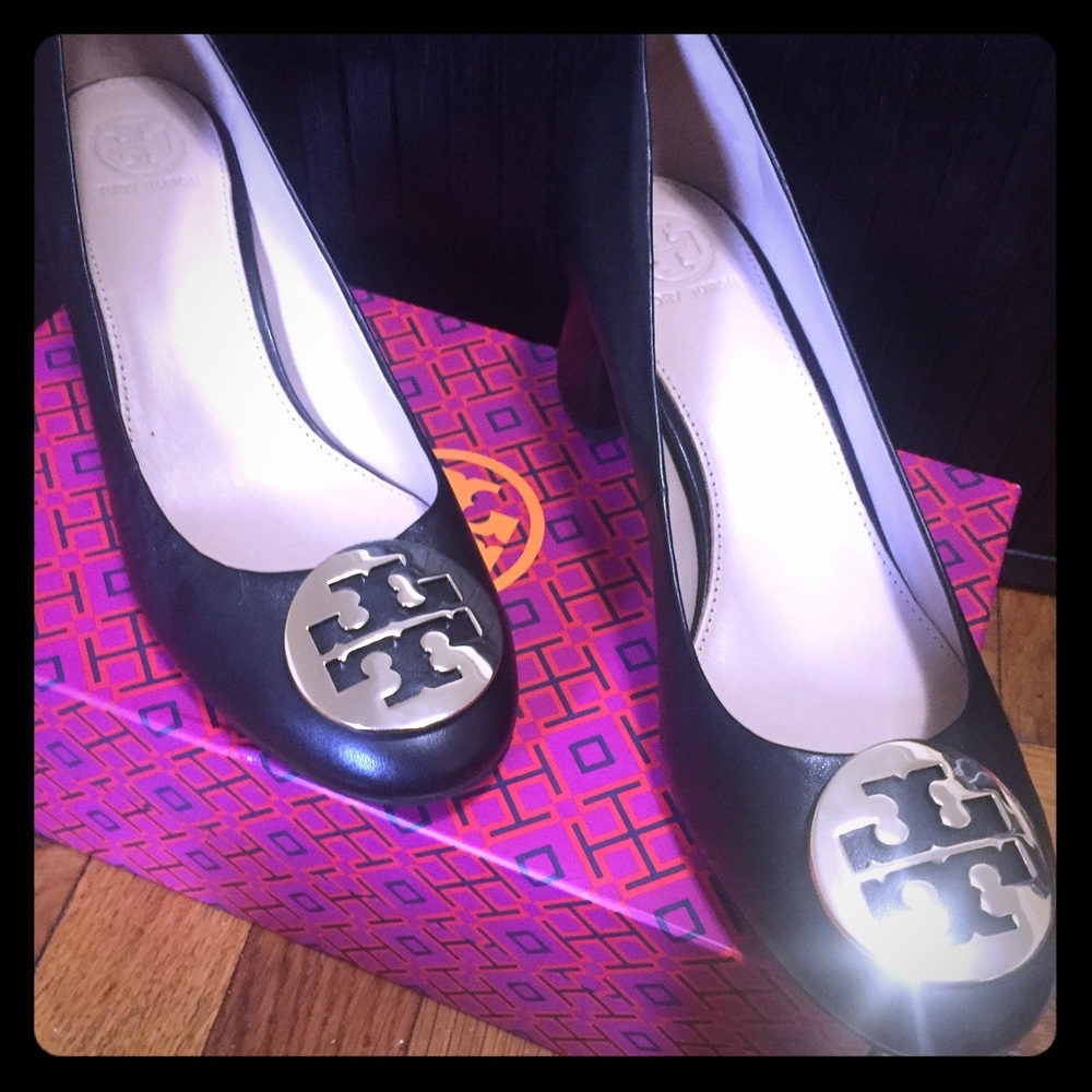 Tory Burch Black pumps
