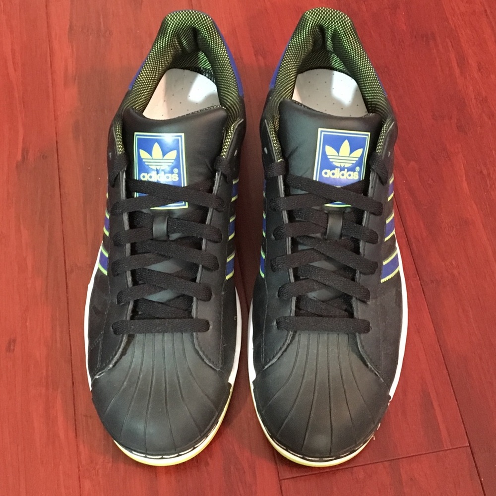 Adidas Shell Toes