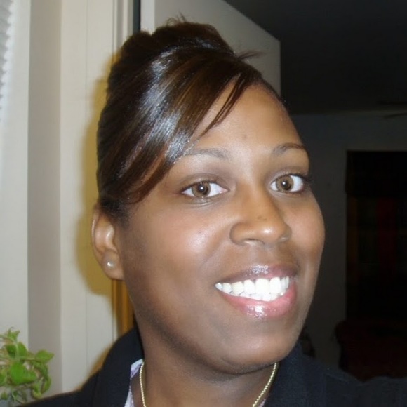 Meet your Posher, Amber - Picture 1 of 1