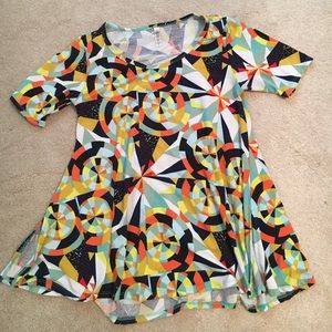 Lularoe perfect tee size small