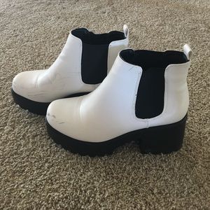 Platform Chelsea Boots