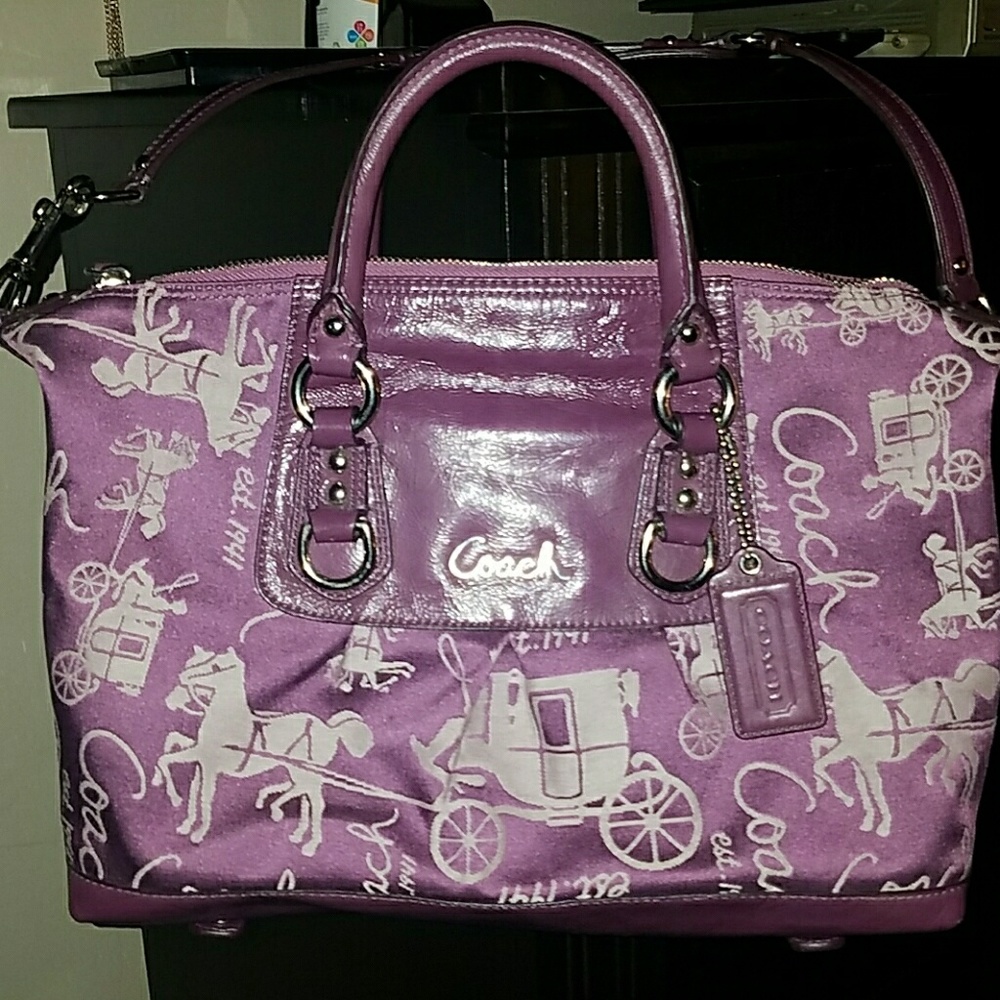 Coach Purse! *Previously listed* NOT SOLD!