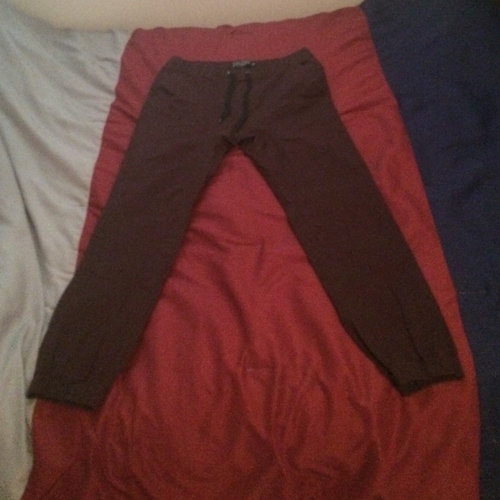 Cotton On men's cuffed chino joggers