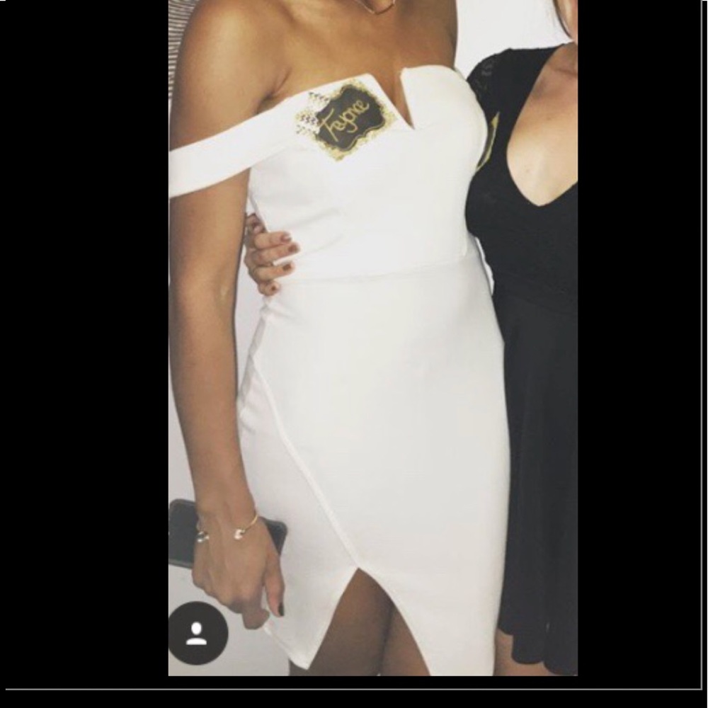 BooHoo night off the shoulder white dress size 8