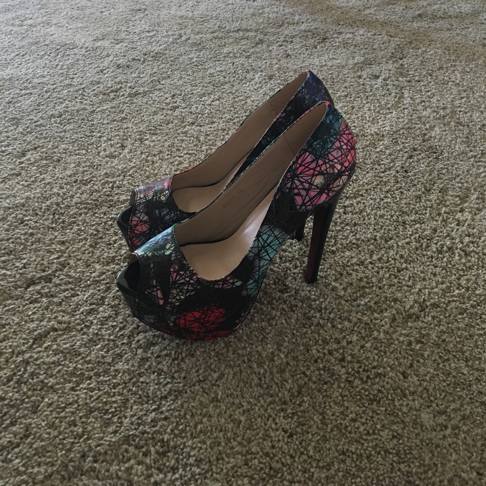 Platform Peep-toe Heels