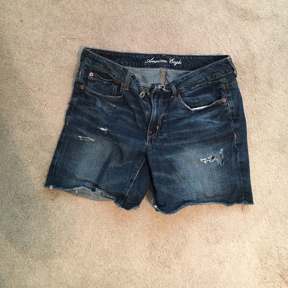 American eagle mid-length shorts