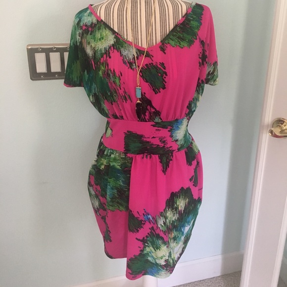 Vfish mini sundress sz small - Picture 2 of 4
