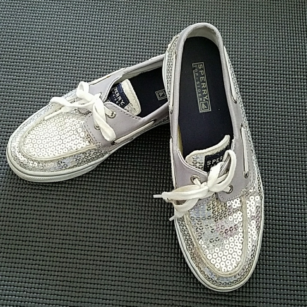 Women's sequin flats