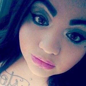 Meet your Posher, Angelique