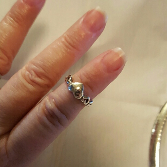 SOLD!!! STERLING SILVER HEART RING - Picture 2 of 3