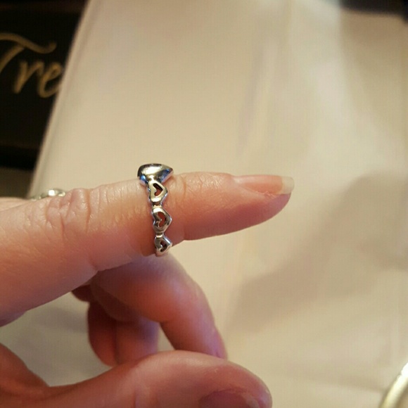 SOLD!!! STERLING SILVER HEART RING - Picture 3 of 3