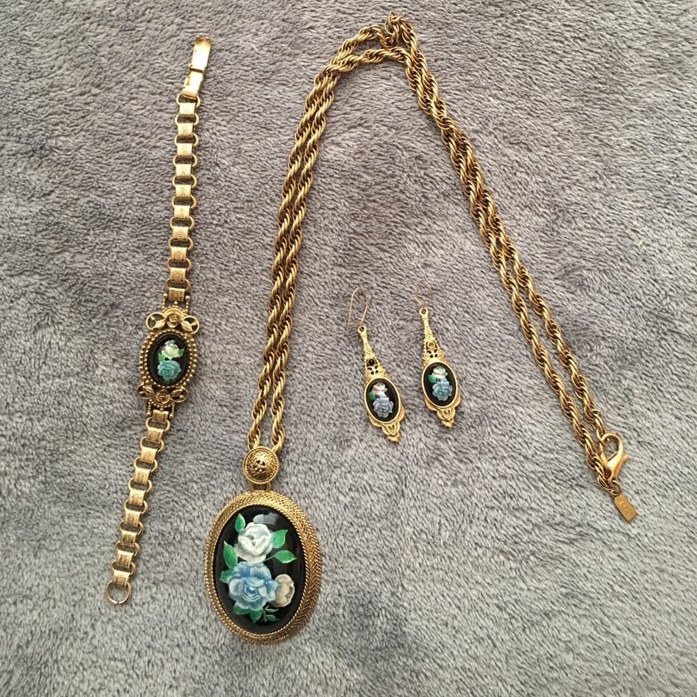 Vintage 1928 Jewelry