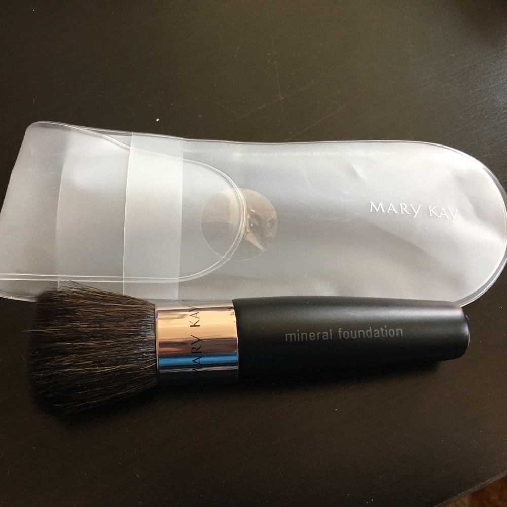 Mary Kay Mineral Foundation Brush