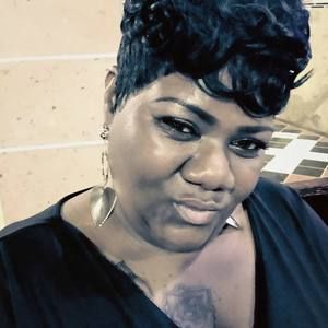 Meet your Posher, Sharon